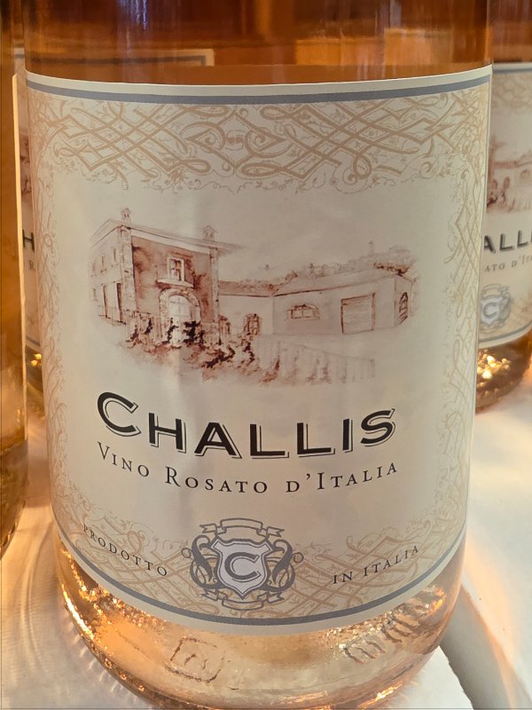 Label profile photo for Challis (Vino Rosato)